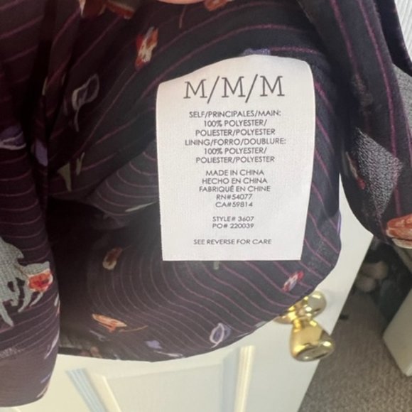 CAbi blouse #3607 - Picture 3 of 4